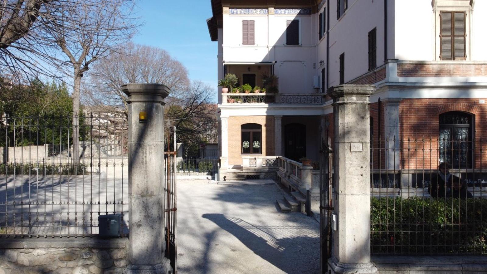 Villino Mari Camere Con Parcheggio Privato Gratuito Ascoli Piceno Exterior photo