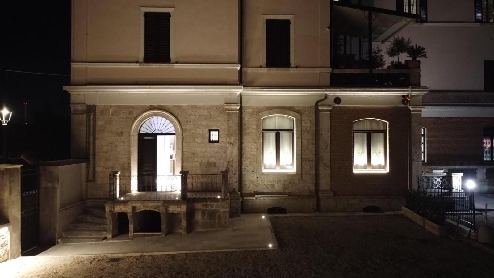 Villino Mari Camere Con Parcheggio Privato Gratuito Ascoli Piceno Exterior photo